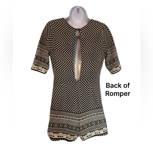 Windsor Black and White Patterned Romper. Size L. NWT. - Picture 5 of 9